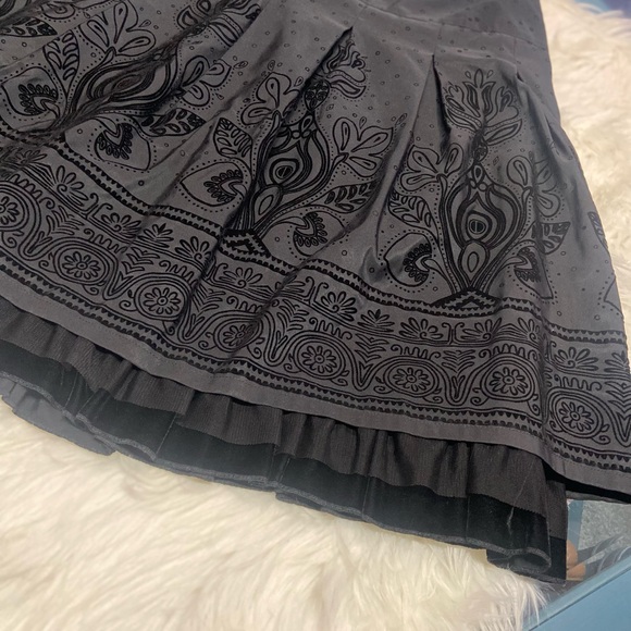 Gorgeous size 6 skirt - Picture 8 of 10